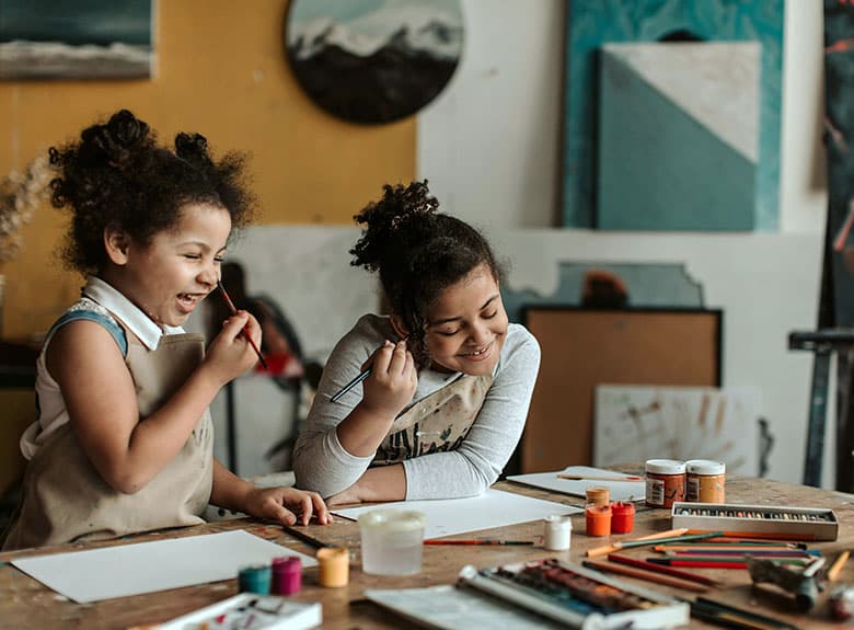 image of children having fun coloring